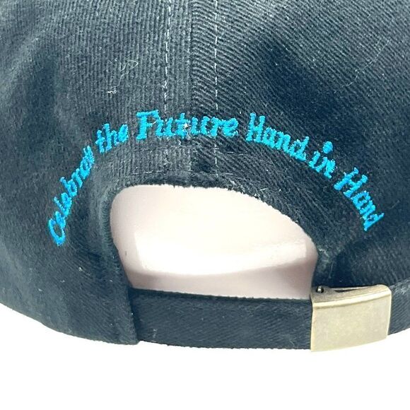 VINTAGE Disney Year 2000 commemorative Hat - Picture 6 of 8